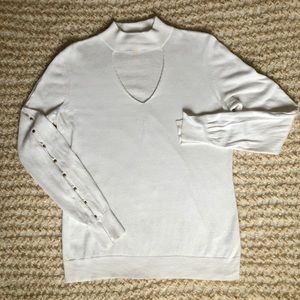 MICHAEL KORS | WHITE TURTLENECK CUTOUT SWEATER